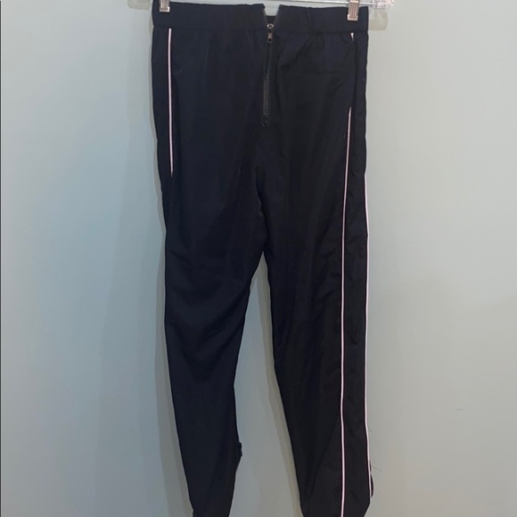 NWT LF Women black joggers - Picture 3 of 8